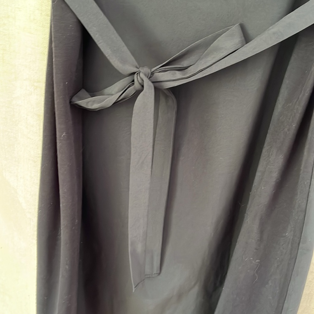 Black Sleeveless quick dry Dress - Picture 5 of 5